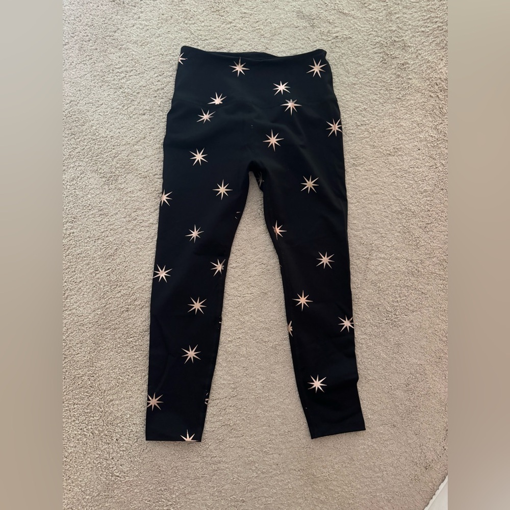Beyond yoga black and gold star legging